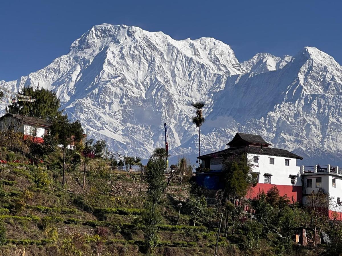 Es Deurali Resort Pokhara Exterior foto