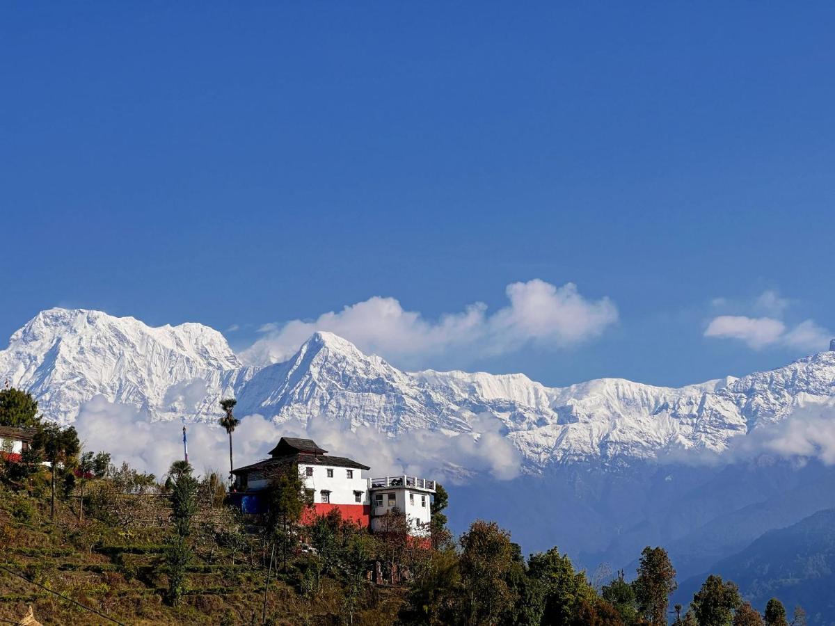 Es Deurali Resort Pokhara Exterior foto