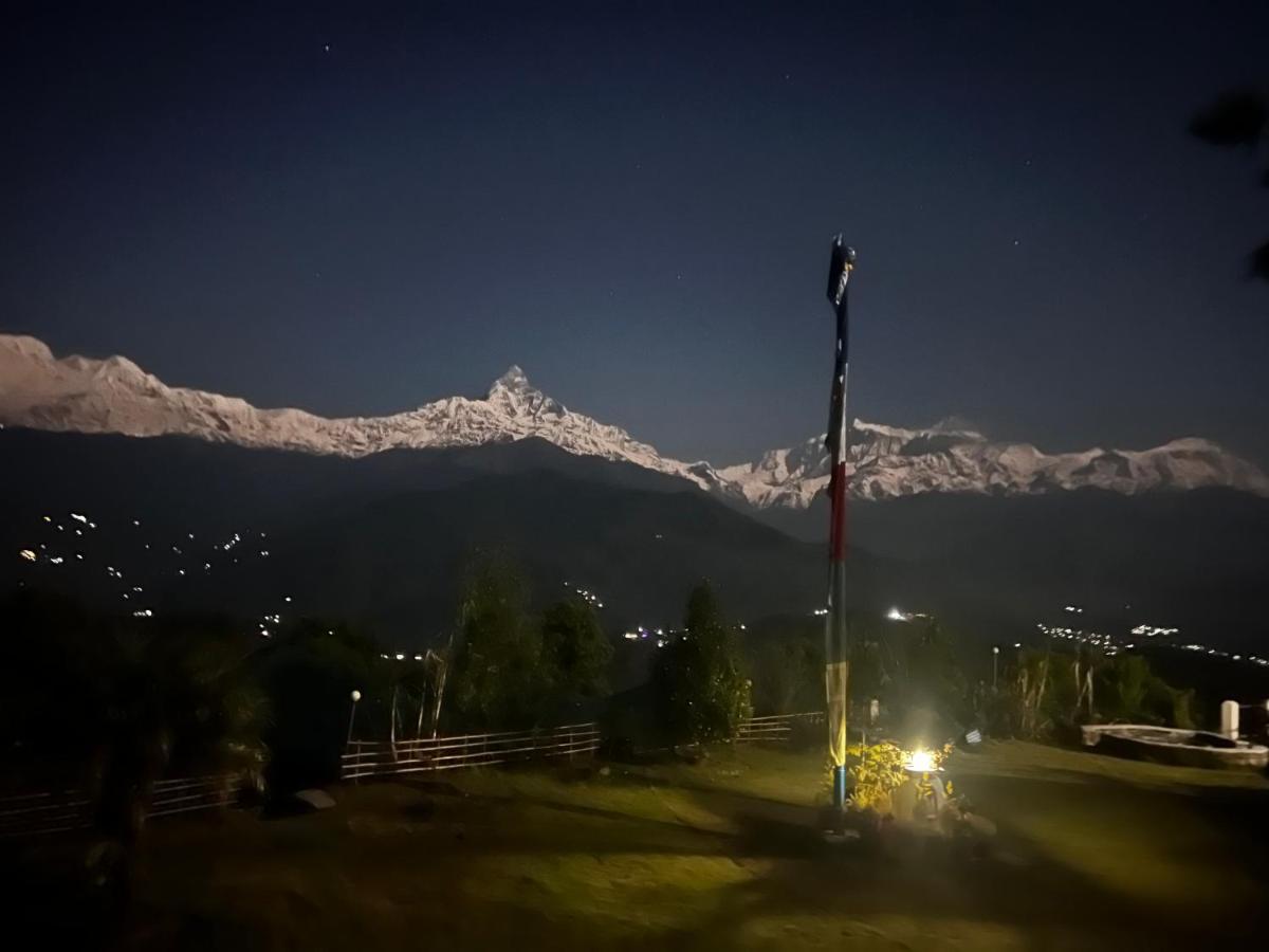 Es Deurali Resort Pokhara Exterior foto