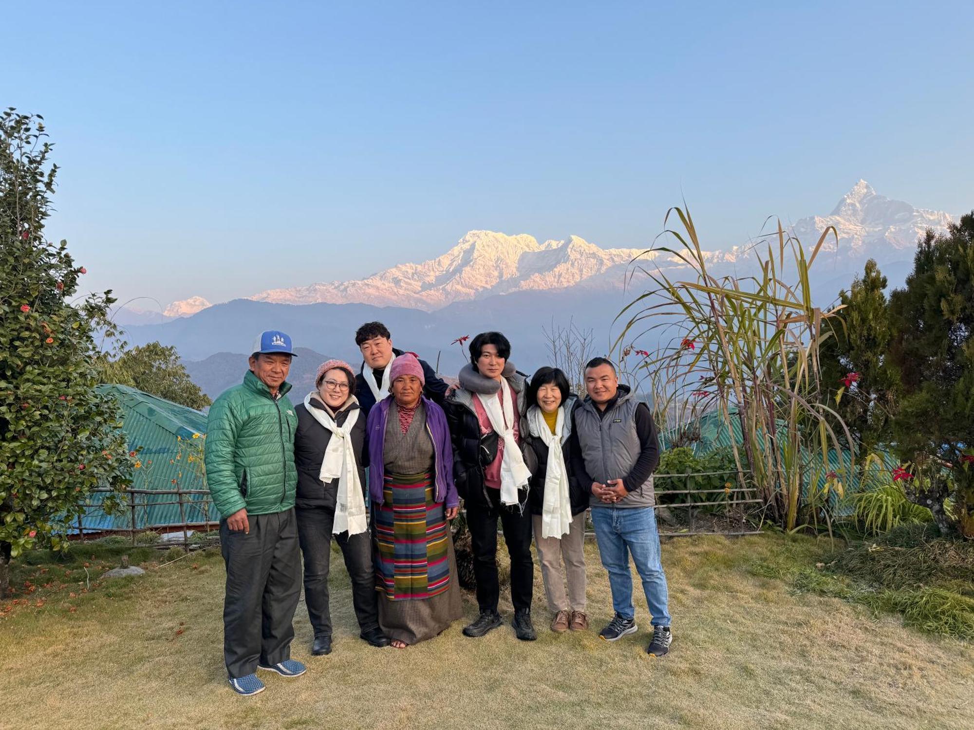 Es Deurali Resort Pokhara Exterior foto